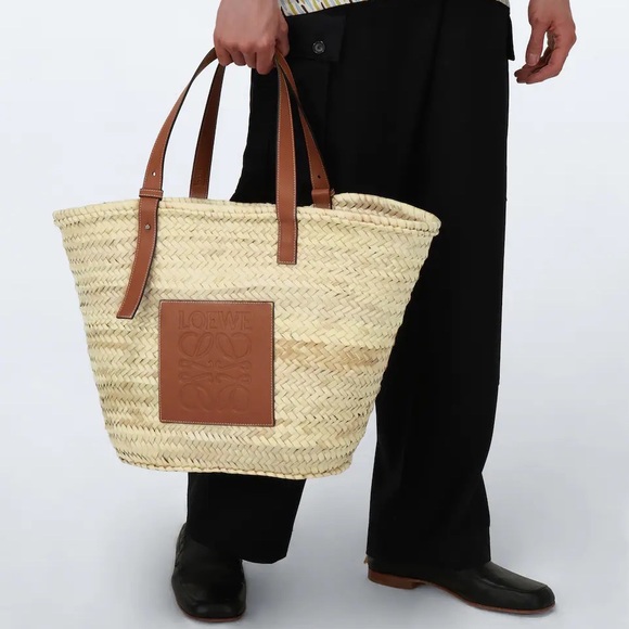 SOLD! Loewe Large Basket Bag - Picture 2 of 3